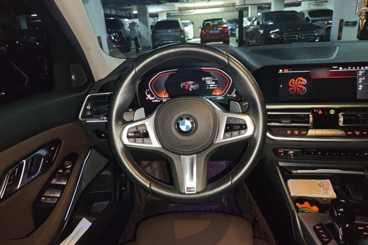 Used BMW 3 Series 2020 325i M Sport Night Edition package Steering Wheel