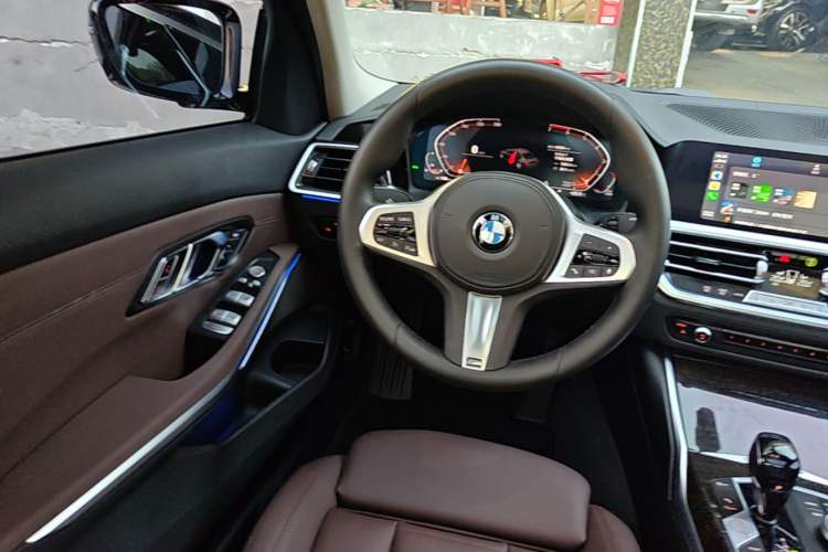 Used BMW 3 Series 2020 Restyled 325Li M Sport Package Steering Wheel