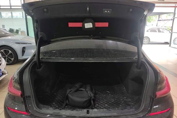 Used BMW 3 Series 2020 Restyled 325Li M Sport Package Trunk