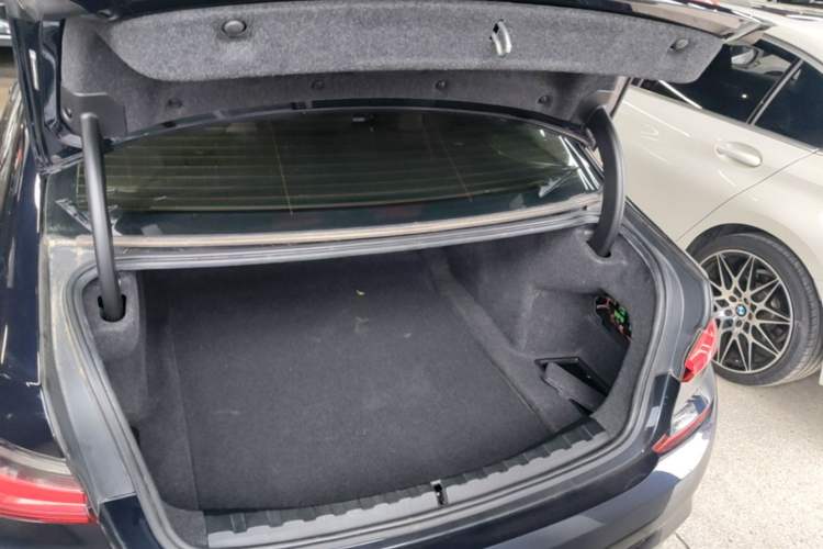 Used BMW 3 Series 2020 325Li M Sport Package Trunk
