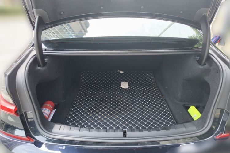 Used BMW 3 Series 2020 Facelifted 325Li M Sport Night Edition Package Trunk