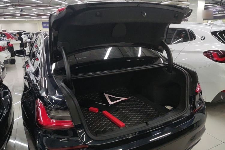 Used BMW 3 Series 2020 Restyled 325Li M Sport Package Trunk