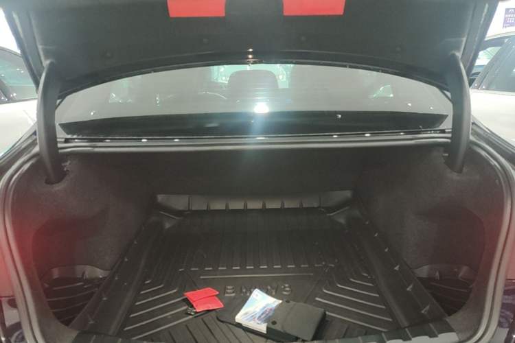 Used BMW 3 Series 2020 320Li M Sport Package Trunk