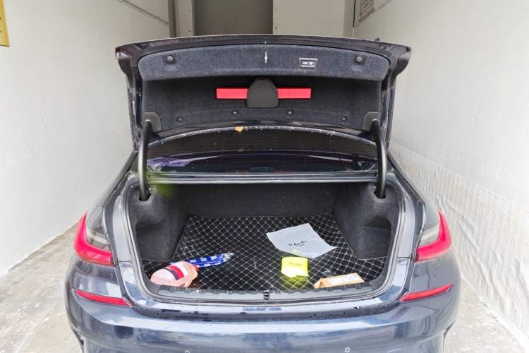 Used BMW 3 Series 2020 325Li M Sport Package Trunk