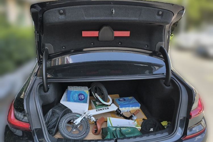 Used BMW 3 Series 2020 320Li M Sport Package Trunk