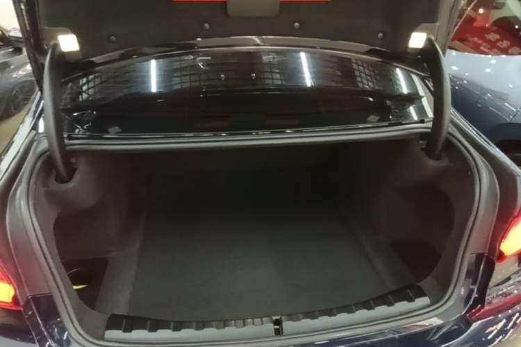 Used BMW 3 Series 2020 Restyled 325i M Sport Night Edition Package Trunk