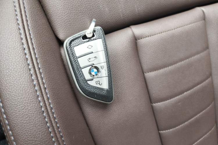 Used BMW 3 Series 2020 Facelifted 325Li M Sport Night Edition Package Vehicle Key