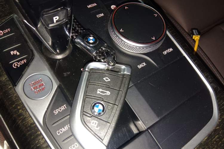 Used BMW 3 Series 2020 Restyled 325Li M Sport Package Vehicle Key
