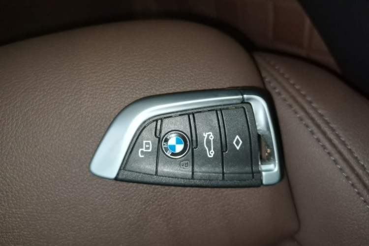 Used BMW 3 Series 2020 Restyled 325i M Sport Night Edition Package Vehicle Key