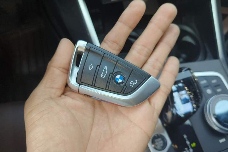 Used BMW 3 Series 2020 Restyled 325i M Sport Night Edition Package Vehicle Key