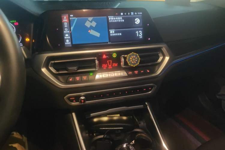 Used BMW 3 Series 2020 325i M Sport Package Audio And AC Panel