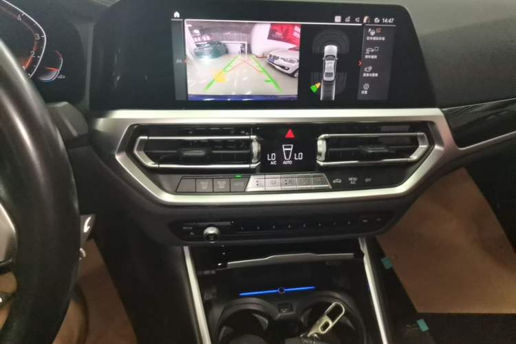 Used BMW 3 Series 2020 320Li M Sport Package Audio And AC Panel