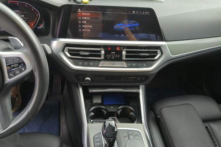 Used BMW 3 Series 2020 325i M Sport Night Edition package Audio And AC Panel