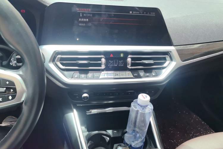 Used BMW 3 Series 2020 325Li M Sport Package Audio And AC Panel