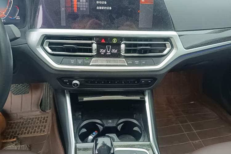 Used BMW 3 Series 2020 Facelifted 325Li xDrive M Sport Package Audio And AC Panel