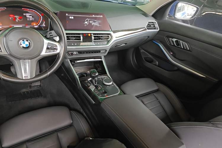Used BMW 3 Series 2020 325Li M Sport Package Audio And AC Panel