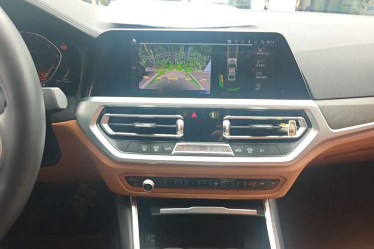 Used BMW 3 Series 2020 325i M Sport Package Audio And AC Panel