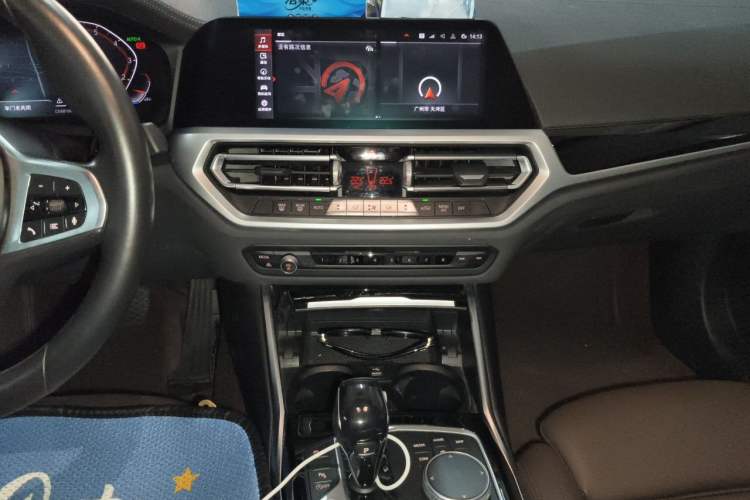Used BMW 3 Series 2020 320Li M Sport Package Audio And AC Panel