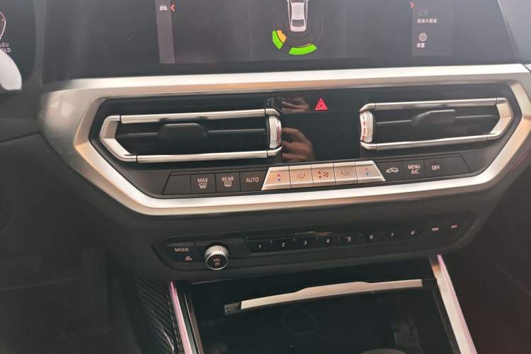 Used BMW 3 Series 2020 320Li M Sport Package Audio And AC Panel