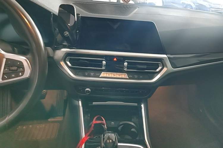 Used BMW 3 Series 2020 320Li M Sport Package Audio And AC Panel
