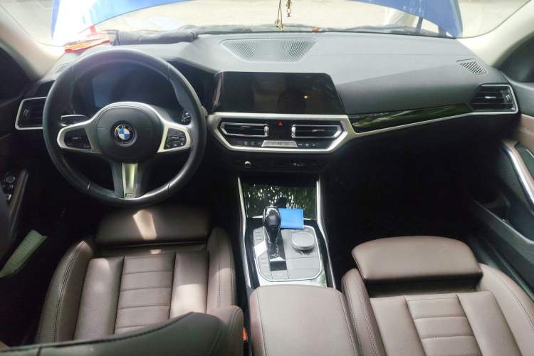 Used BMW 3 Series 2020 320Li M Sport Package Center Console