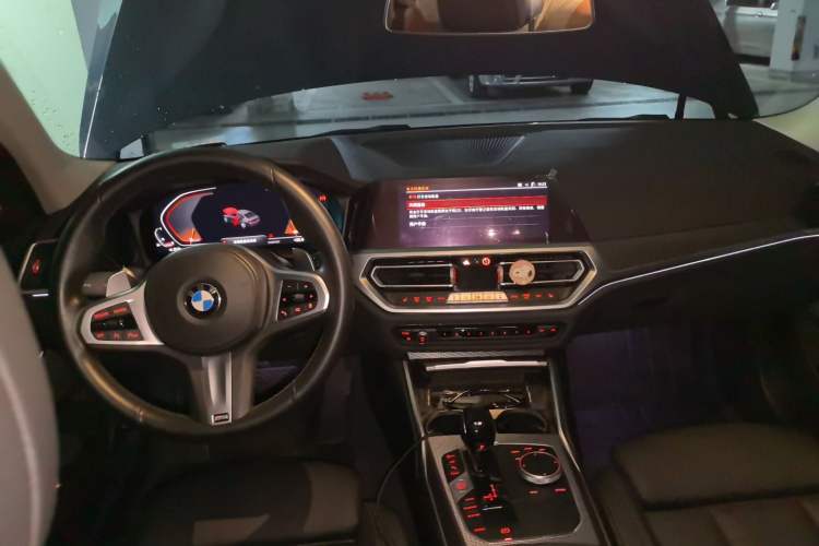 Used BMW 3 Series 2020 Restyled 325i M Sport Night Edition Package Center Console