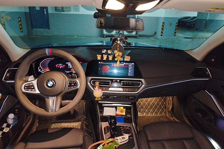 Used BMW 3 Series 2020 330Li xDrive M Sport Night Edition Center Console