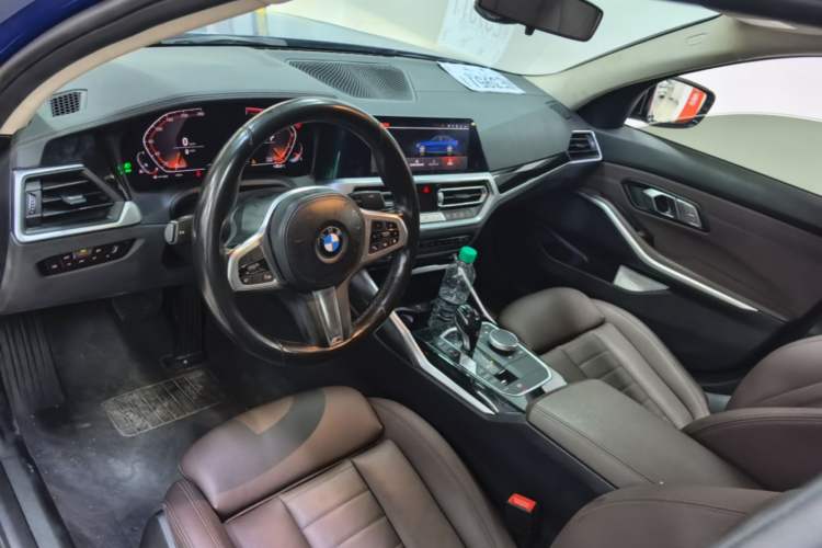 Used BMW 3 Series 2020 320Li M Sport Package Center Console