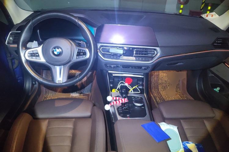 Used BMW 3 Series 2020 330Li xDrive M Sport Night Edition Center Console