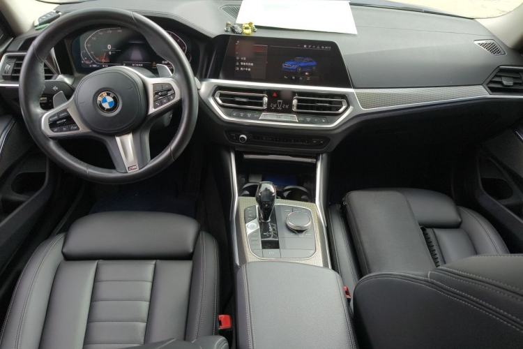 Used BMW 3 Series 2020 325i M Sport Night Edition package Center Console