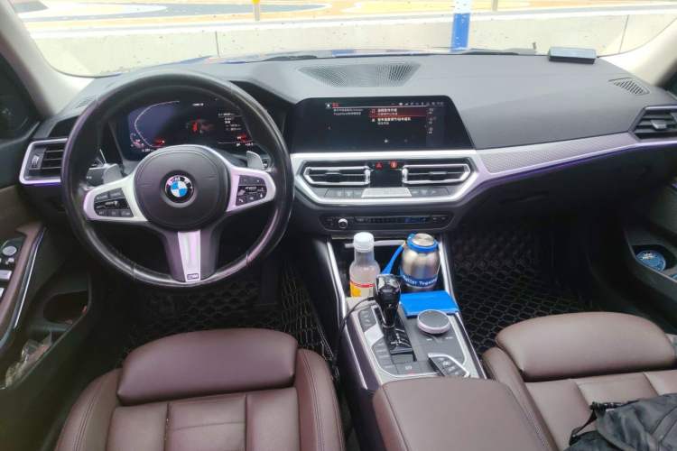 Used BMW 3 Series 2020 325i M Sport Night Edition package Center Console
