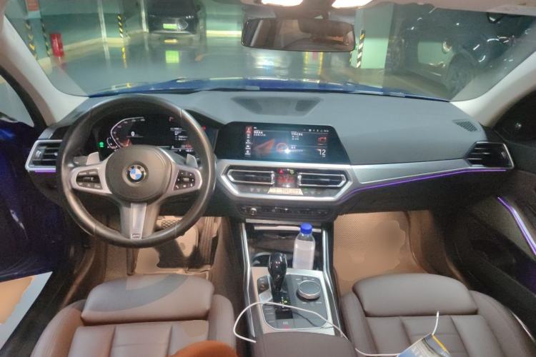 Used BMW 3 Series 2020 330i M Sport Night Edition Center Console