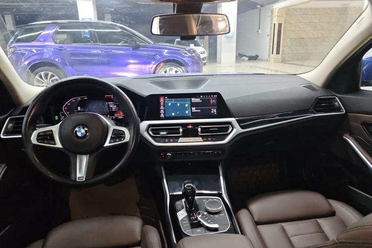 Used BMW 3 Series 2020 320Li M Sport Package Center Console