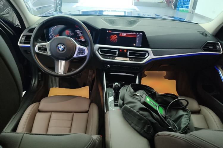 Used BMW 3 Series 2020 Facelifted 325i M Sport Package Center Console