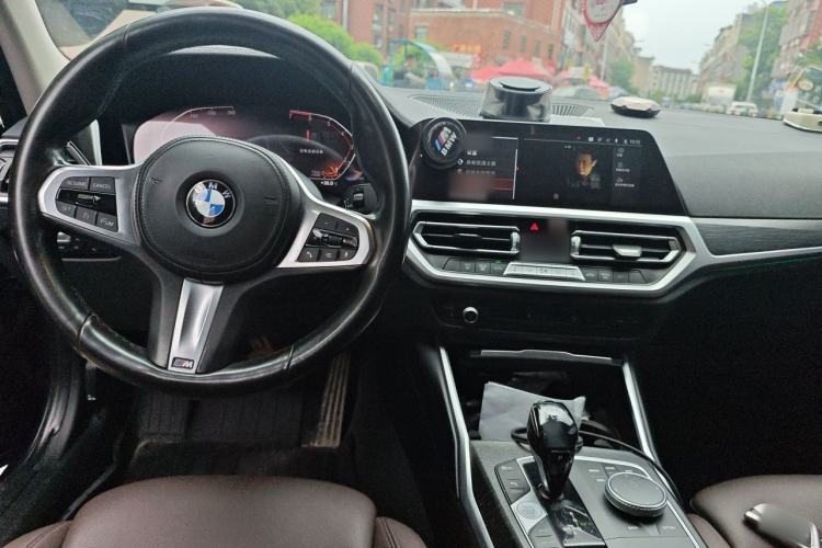 Used BMW 3 Series 2020 325i M Sport Package Center Console