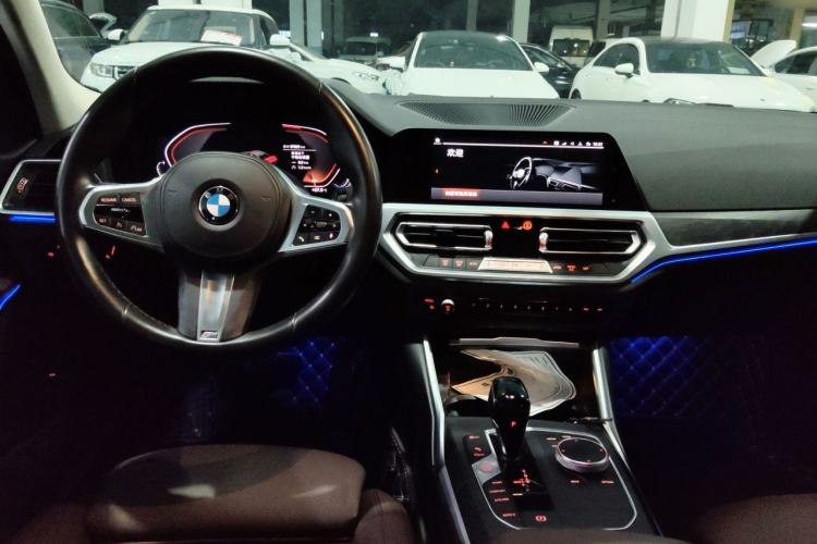 Used BMW 3 Series 2020 325i M Sport Package Center Console