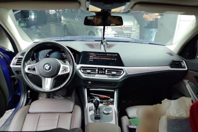 Used BMW 3 Series 2020 Facelifted 325Li M Sport Night Edition Package Center Console