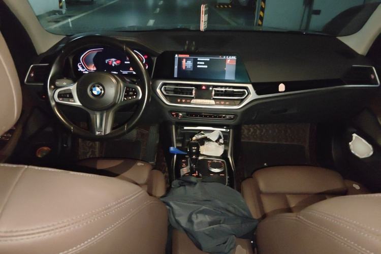 Used BMW 3 Series 2020 320Li M Sport Package Center Console