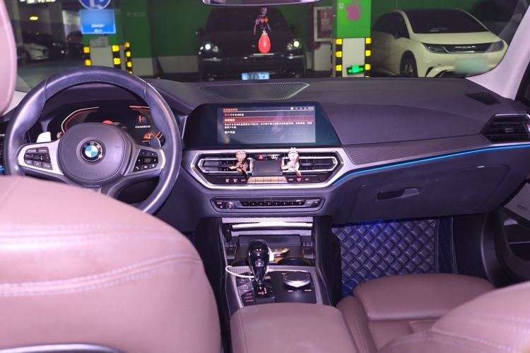 Used BMW 3 Series 2020 Restyled 325i M Sport Night Edition Package Center Console