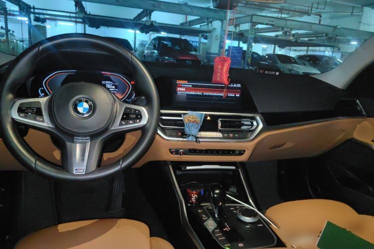 Used BMW 3 Series 2020 320Li M Sport Package Center Console