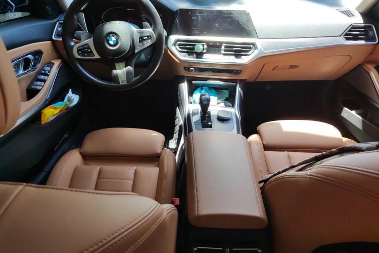 Used BMW 3 Series 2020 330Li xDrive M Sport Night Edition Center Console