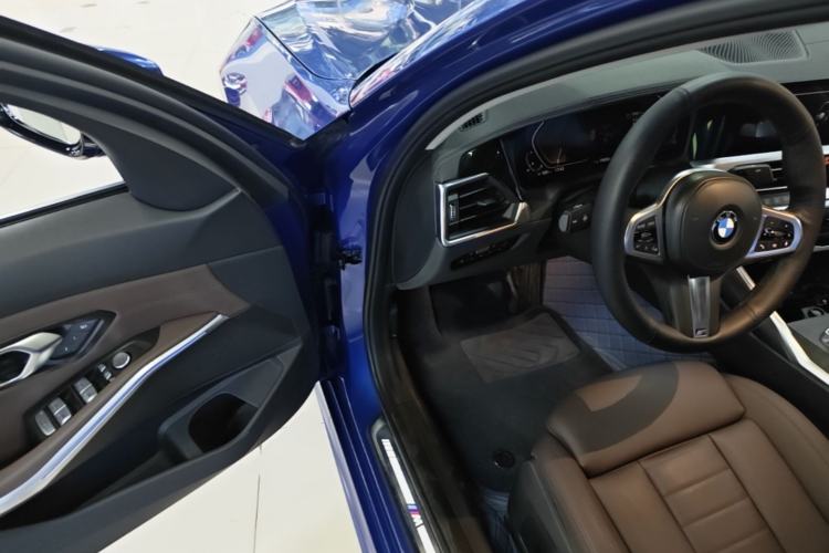 Used BMW 3 Series 2020 Facelifted 325i M Sport Package Driver Seat