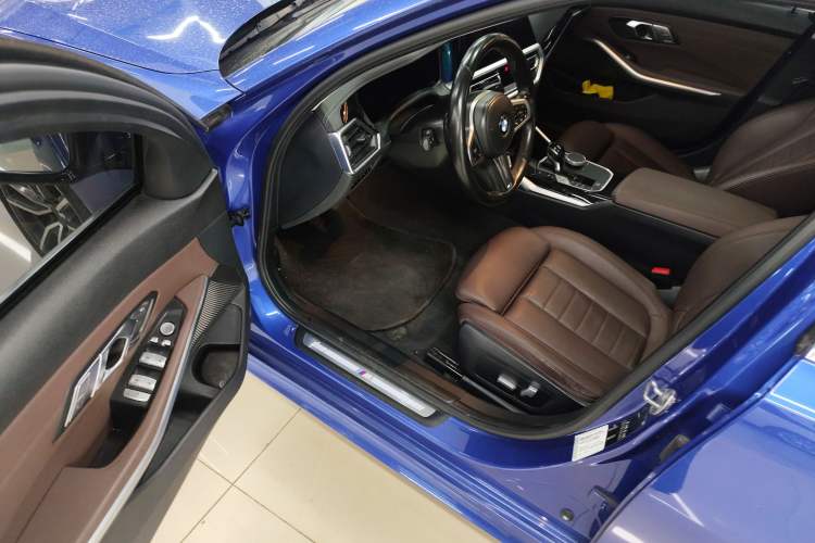 Used BMW 3 Series 2020 320Li M Sport Package Driver Seat