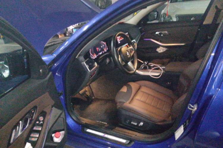 Used BMW 3 Series 2020 Restyled 325i M Sport Night Edition Package Driver Seat