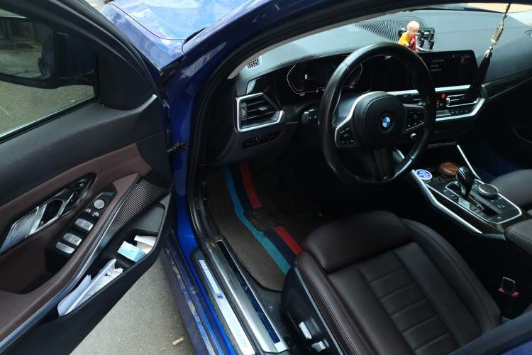 Used BMW 3 Series 2020 Facelifted 325Li xDrive M Sport Package Driver Seat