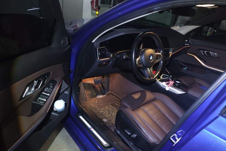 Used BMW 3 Series 2020 330Li xDrive M Sport Night Edition Driver Seat
