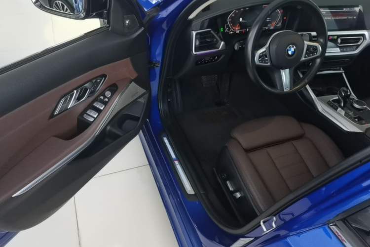 Used BMW 3 Series 2020 Facelifted 325Li M Sport Night Edition Package Driver Seat