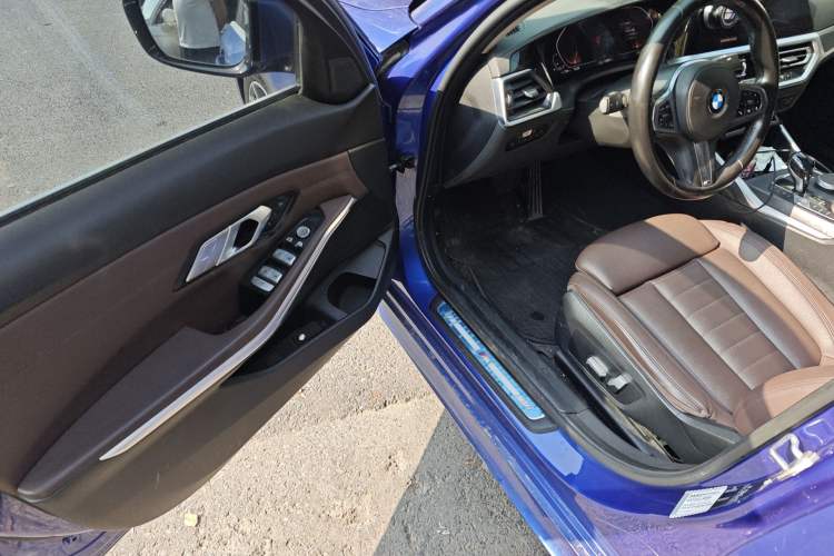 Used BMW 3 Series 2020 325i M Sport Package Driver Seat