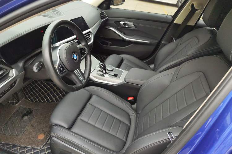 Used BMW 3 Series 2020 Restyled 325i M Sport Night Edition Package Driver Seat