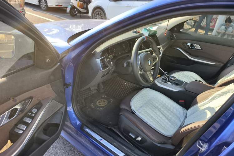 Used BMW 3 Series 2020 Facelifted 325Li M Sport Night Edition Package Driver Seat